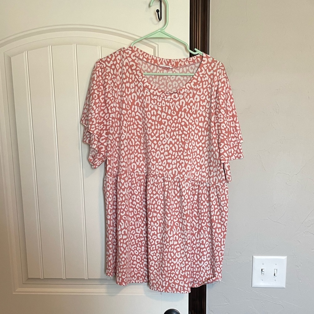 2XL Pink Leopard Print Chic Soul Shirt
